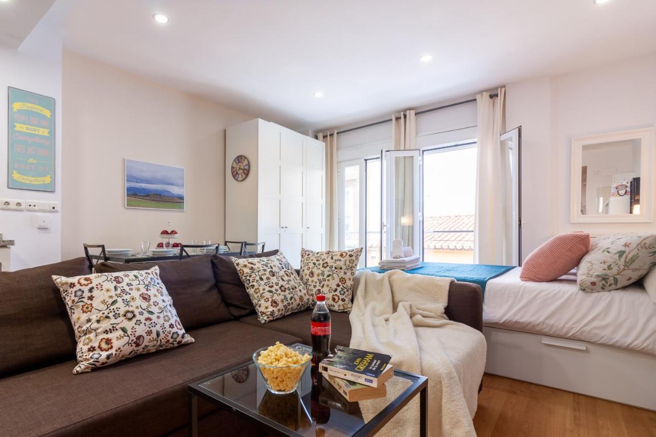 Sea & Wave Adela Boutique Apartment Malaga Zewnętrze zdjęcie